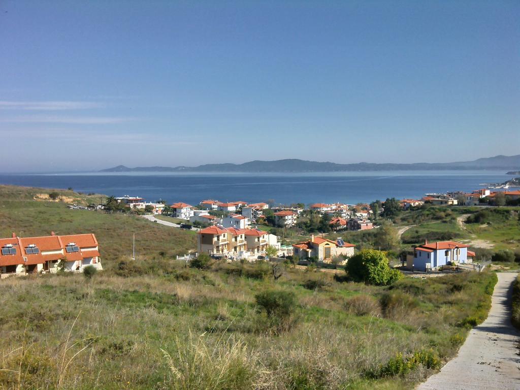 Ianthi Maisonettes Nea Roda Exterior photo