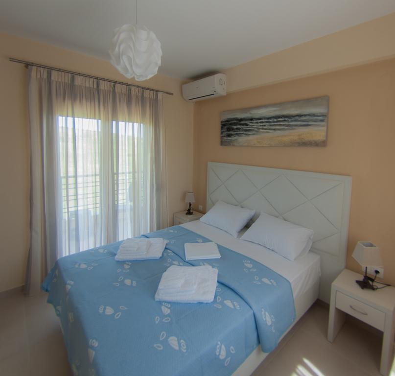 Ianthi Maisonettes Nea Roda Exterior photo