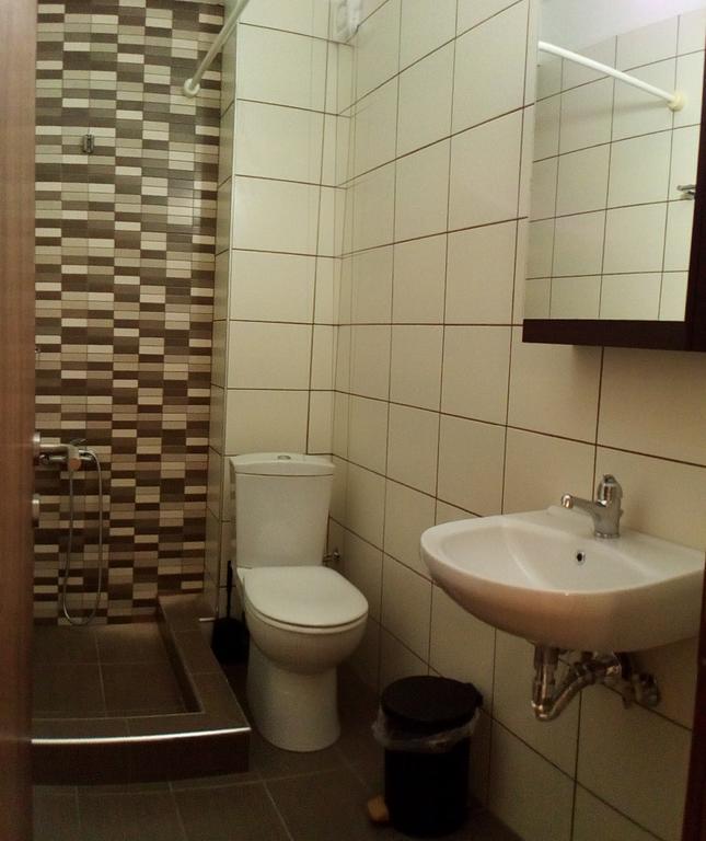 Ianthi Maisonettes Nea Roda Exterior photo
