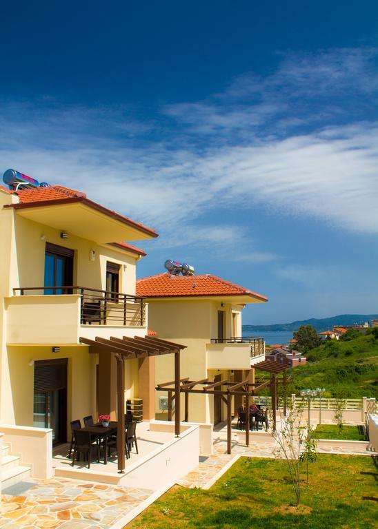 Ianthi Maisonettes Nea Roda Exterior photo