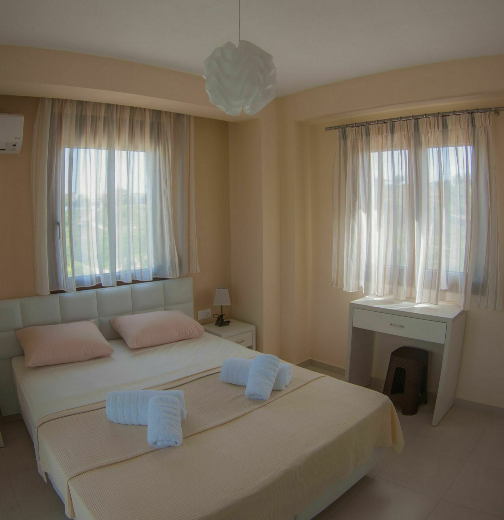 Ianthi Maisonettes Nea Roda Exterior photo